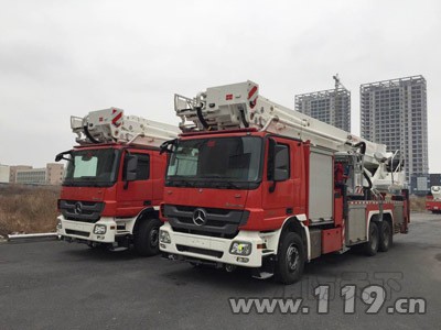 55米登高平臺(tái)消防車