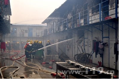 無錫一工地活動板房起火